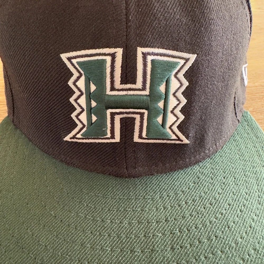 New Era 59 Fifty University Of Hawaii Fitted Cap-Green /Black-100% Wool-USA Made
